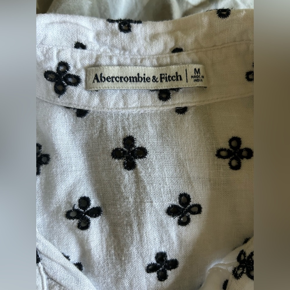 abercrombie & fitch | short-sleeve linen-blend embroidered shirt - Picture 4 of 5
